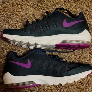 Nike air max 2015 size 9